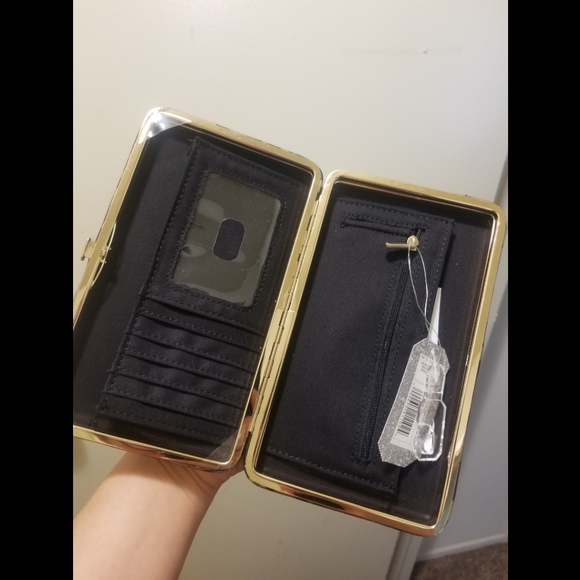 Mossimo Leopard print clutch - Picture 2 of 2